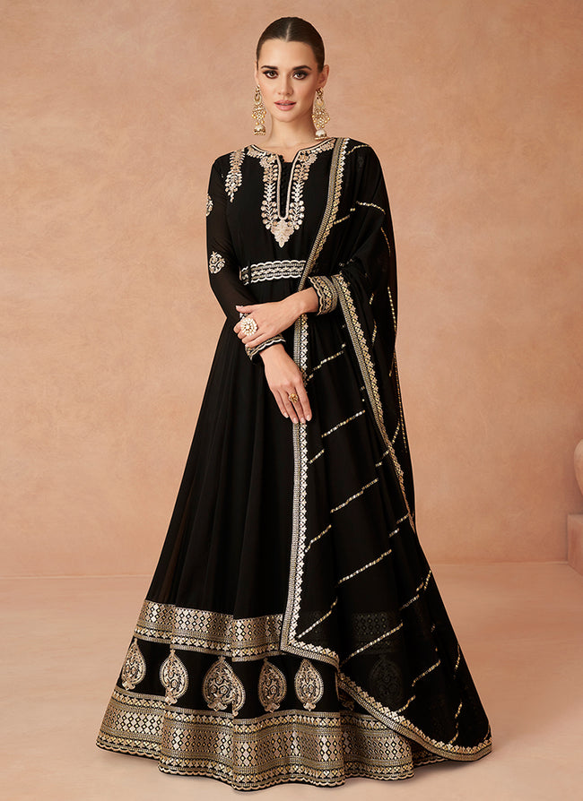 Women's Black Anarkali Kurta With Dupatta- (3Pc Set) - Saras The Label |  Fall fashion outfits casual, Anarkali dress pattern, Indian bridal outfits