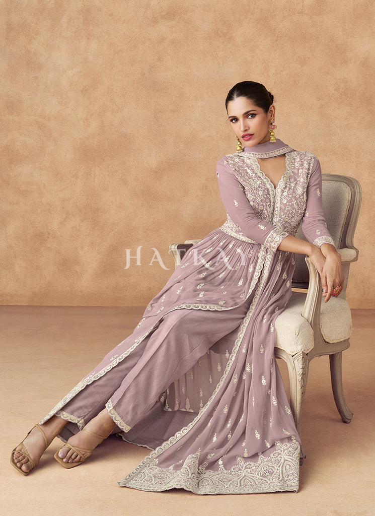 Buy Latest Designer Eid Outfit Online For Women.