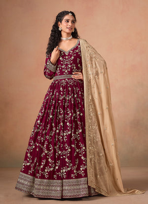 Engagement Outfits