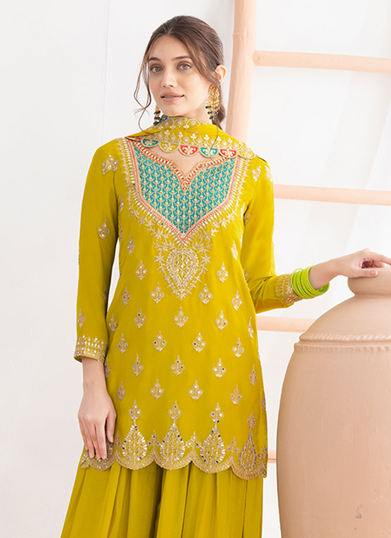 Mehndi Outfits In USA & Canada