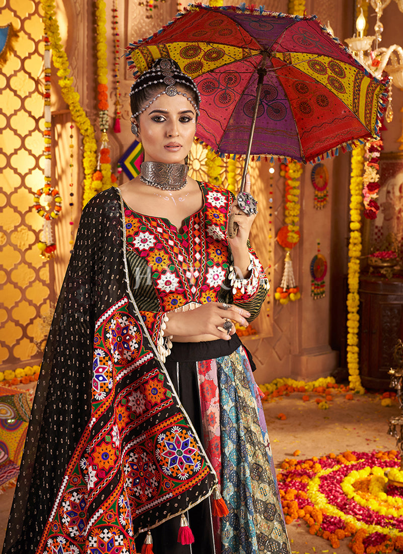 Buy Chaniya Choli
