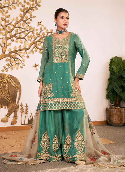 Mehendi Outfits