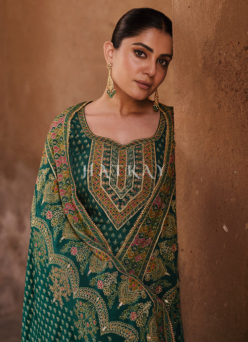 Mehendi Outfit In France