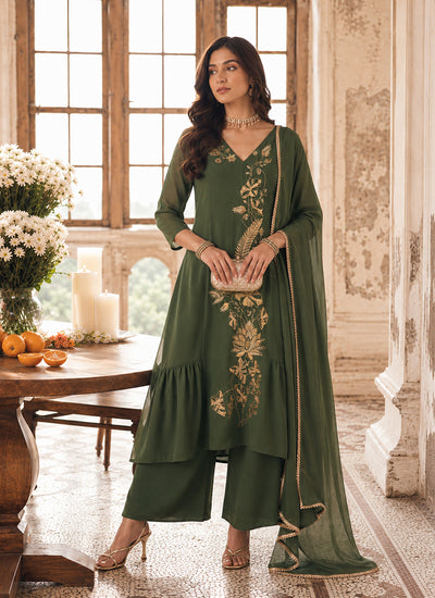 Mehendi Outfits