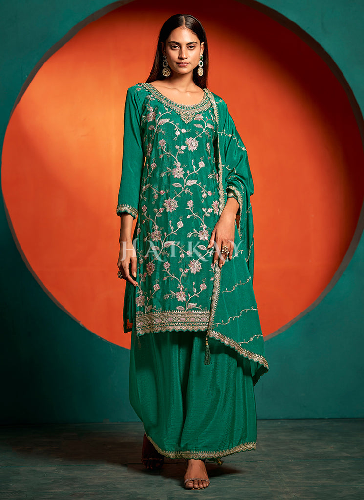 Mehendi Outfits In UK