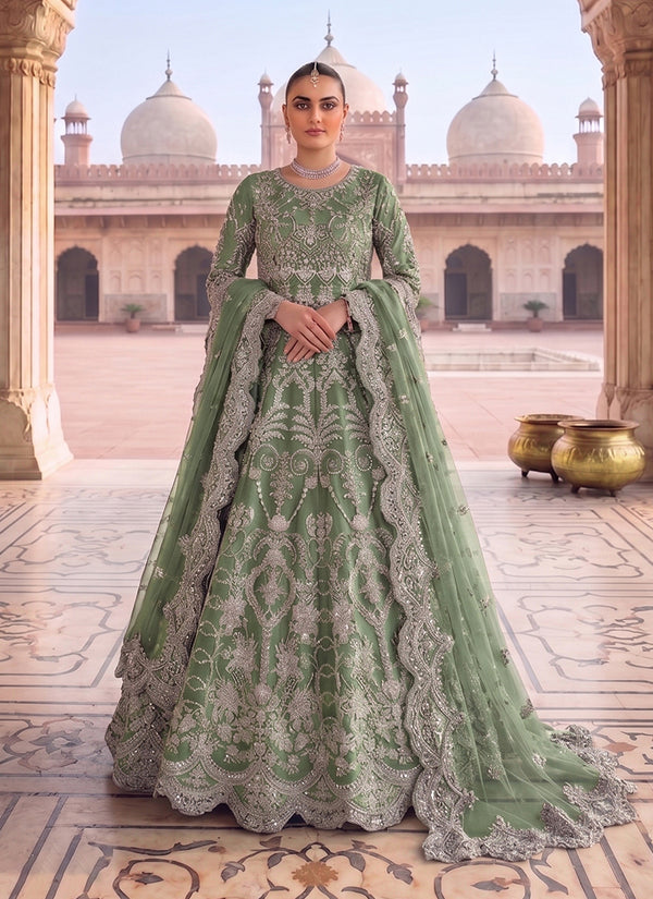 Mehendi Outfits