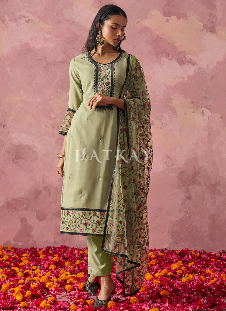 Green Thread Embroidery Pakistani Style Pant Suit xxs Green Thread Embroidery Pakistani Style Pant Suit xxs