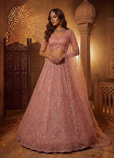 What Are the Essential Elements of Traditional Indian Fashion What Are the Essential Elements of Traditional Indian Fashion