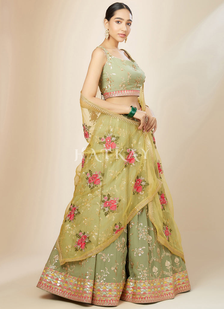 Shop Wedding Lehenga Choli In USA, UK, Canada, Germany, Mauritius, Singapore With Free Shipping Worldwide.