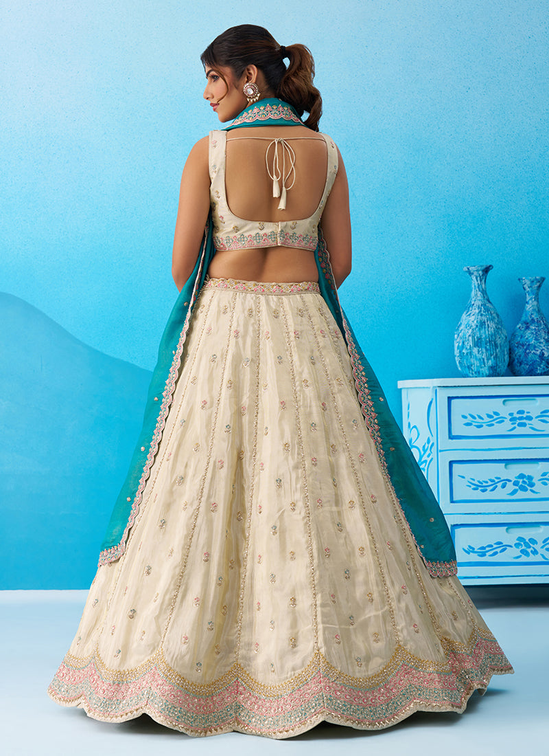 Buy Designer Wedding Lehenga Choli Online