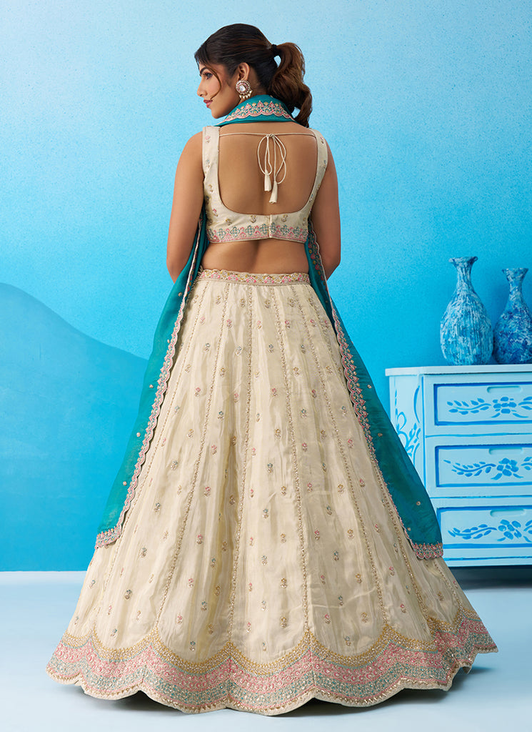 Buy Designer Wedding Lehenga Choli Online