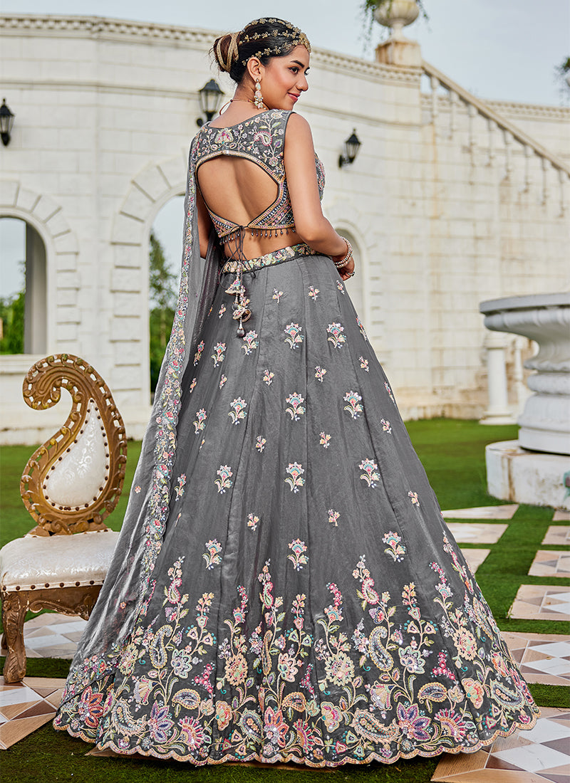 Shop Latest Wedding Lehenga Choli