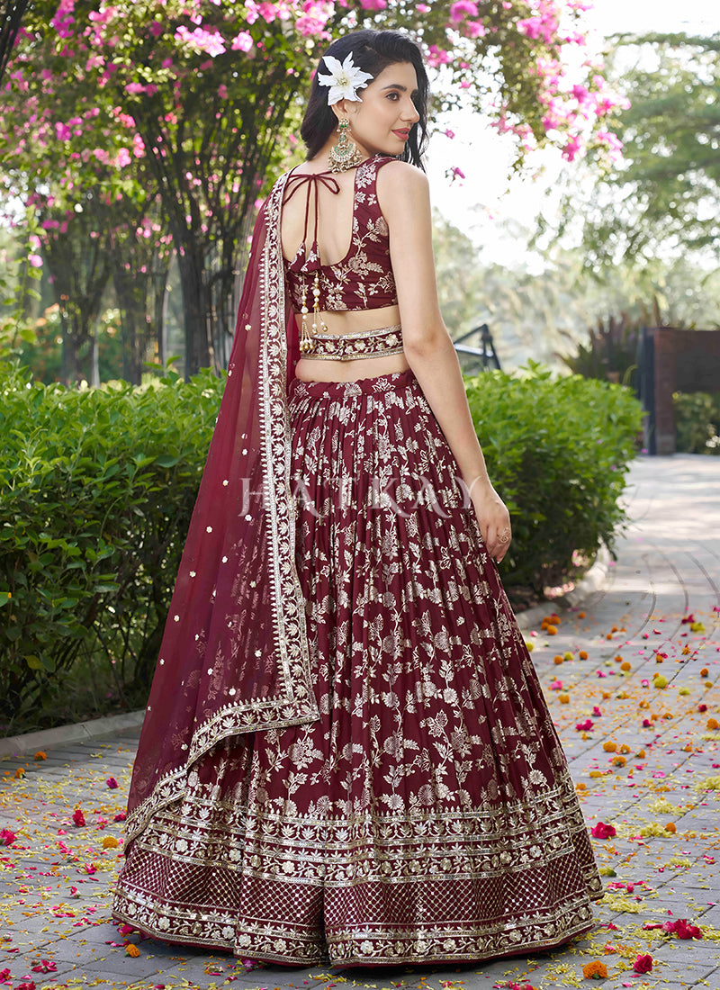 Buy Indian Lehenga In USA, UK, Canada, Germany, Australia With Free Shipping.
