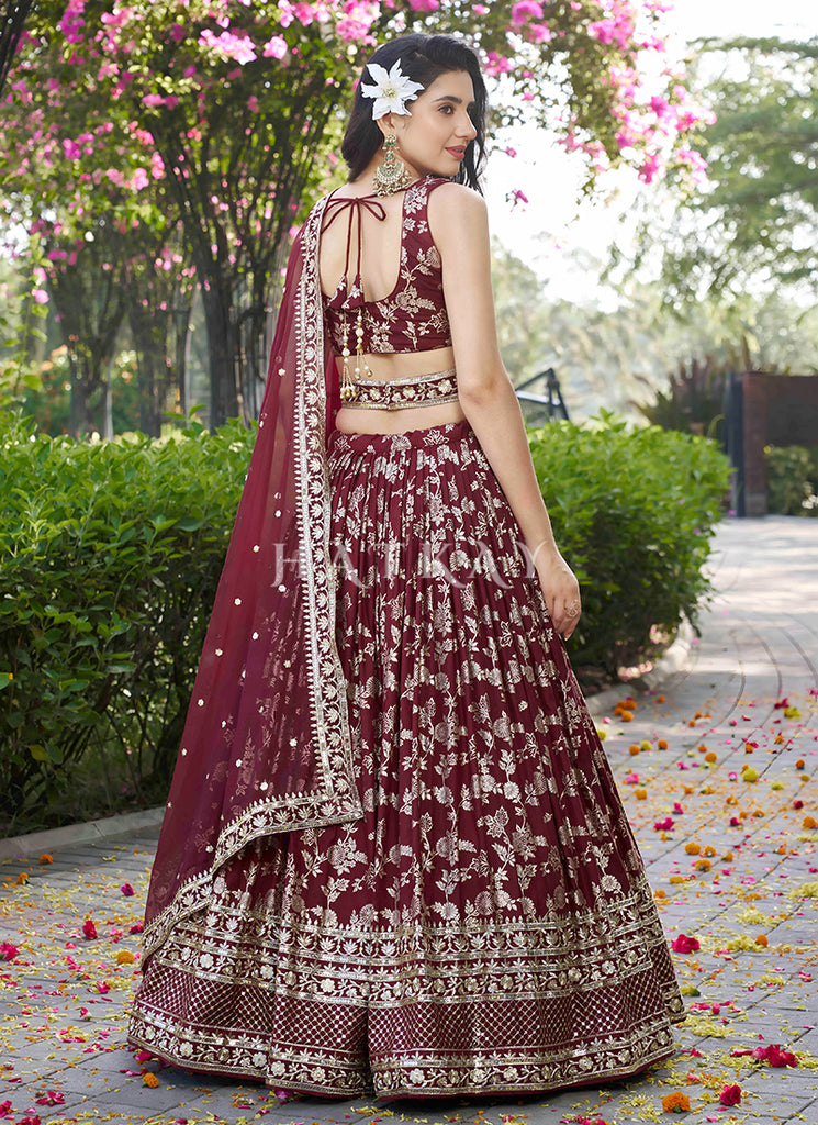 Buy Indian Lehenga In USA, UK, Canada, Germany, Australia With Free Shipping.
