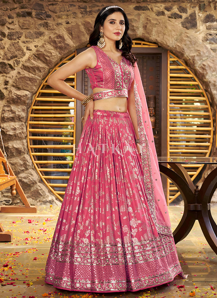 Buy Indian Lehenga In USA, UK, Canada, Germany, Australia With Free Shipping.