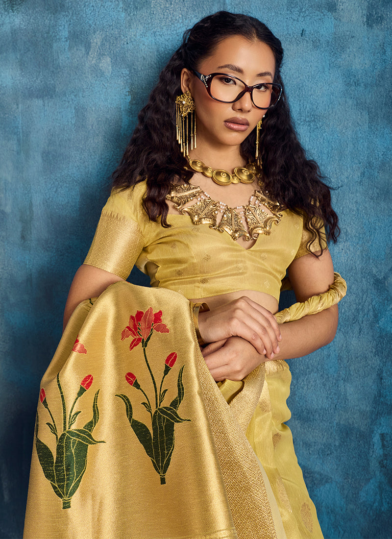 Buy Traditional Indian Saree