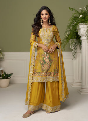 Mehendi Outfits