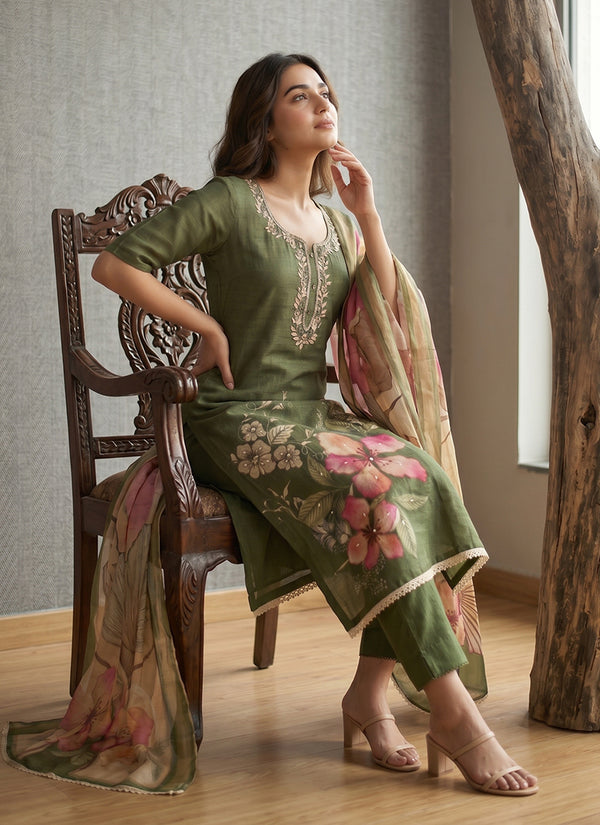Mehendi Outfits