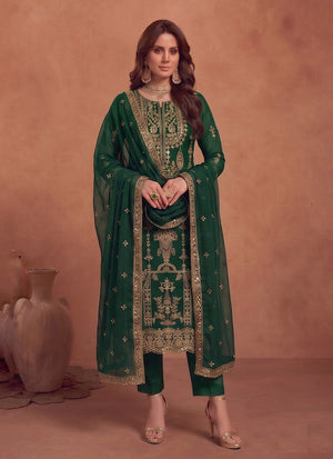 Mehendi Outfits