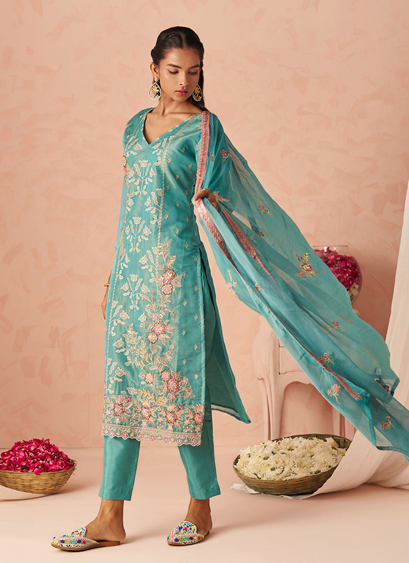 Latest Partywear Clothes