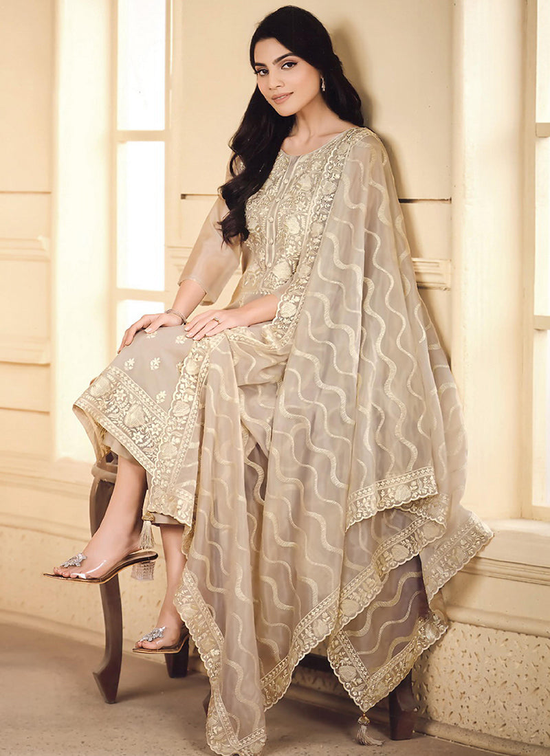 Buy Salwar Kameez Online In USA