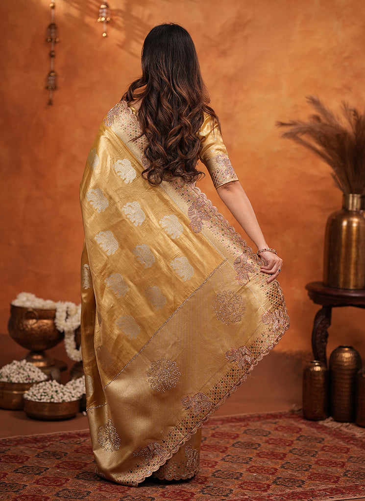 Buy Wedding Saree In USA