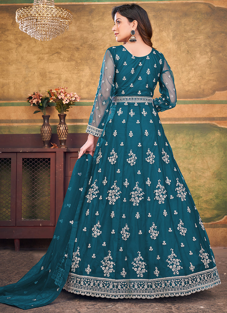 Eid Outfits- Anarkali Suit In USA UK Canada