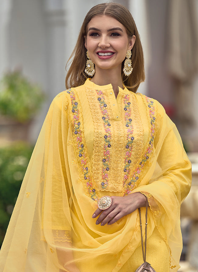 Eid Outfits- Salwar Suit In USA UK Canada