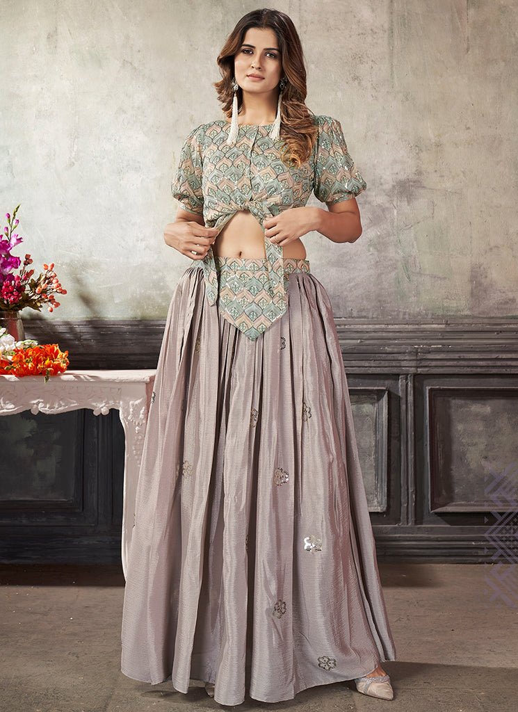 Shop Latest Bollywood Lehenga Online Free Shipping In USA, UK, Canada, Germany, Mauritius, Singapore With Free Shipping Worldwide.
