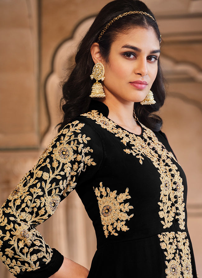 Stitched Net Ladies Black And Golden Gown, Size: S-XL at Rs 1500 in Surat