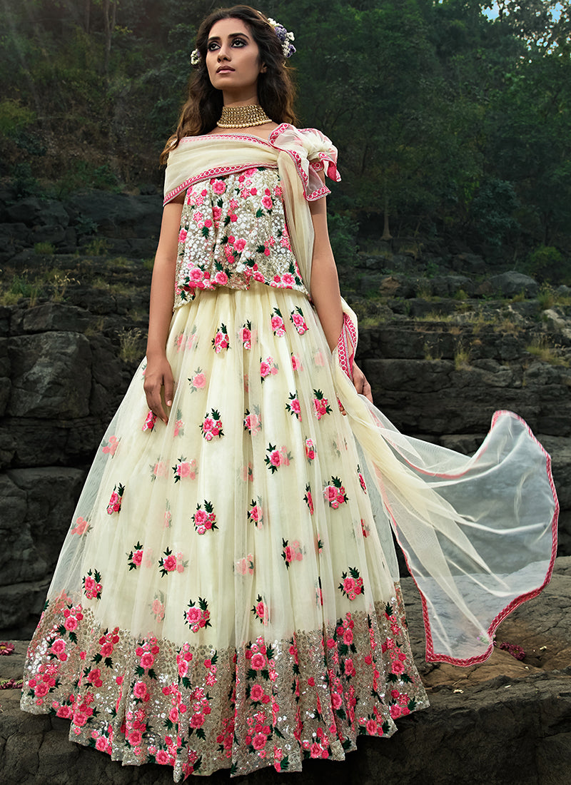 Shop Latest Bollywood Lehenga Online Free Shipping In USA, UK, Canada, Germany, Mauritius, Singapore With Free Shipping Worldwide.