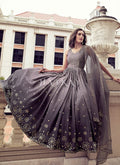 Shop Indian Outfit In USA, UK, Canada, Germany, Mauritius, Singapore With Free Shipping Worldwide.