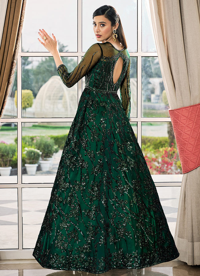 Xl A LINE FLARED INDIAN PROM DRESSES EVENING GREEN COLOR GOWN O at Rs  300/piece in Surat