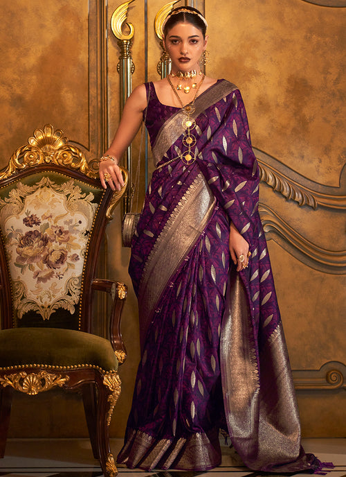 Deep Purple Zari Handloom Weaved Traditional Silk Saree