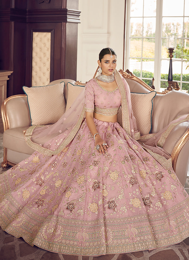 Shop Latest Bollywood Lehenga Online Free Shipping In USA, UK, Canada, Germany, Mauritius, Singapore With Free Shipping Worldwide.